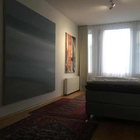 Huge Loft In Heart Of Апартаменты